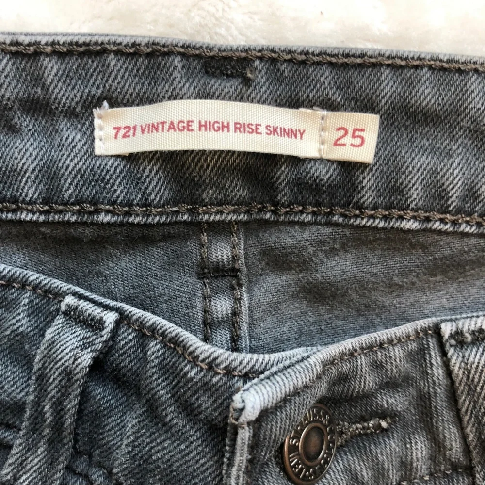 Levi's Vintage 721 High Rise Grey Skinny Jean Orange Tab Size 25 - Picture 6 of 11
